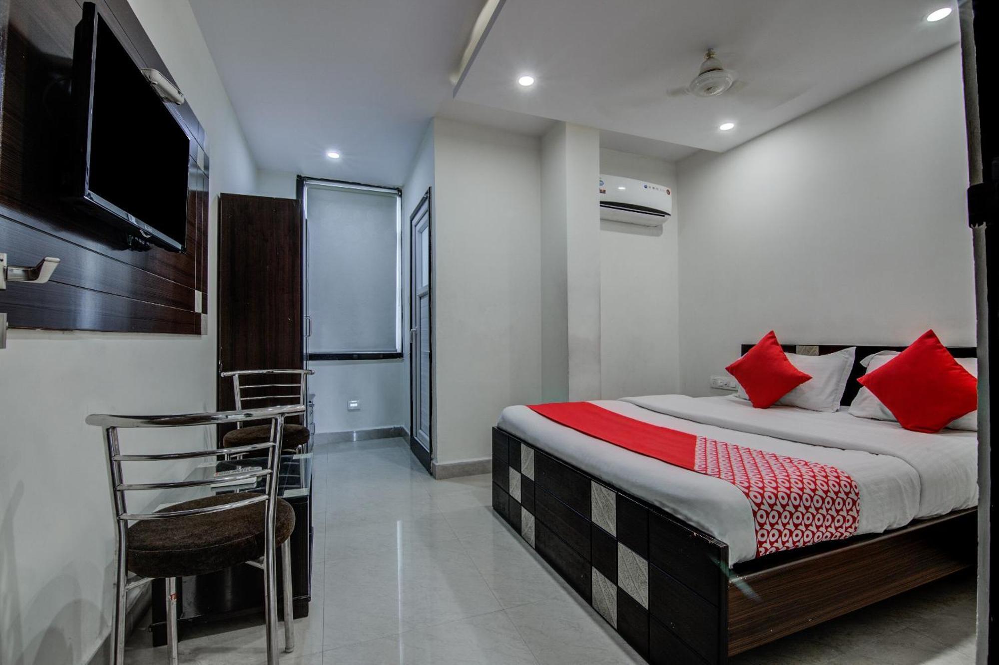 Hotel O Vb Grand Visákhapatnam Kültér fotó