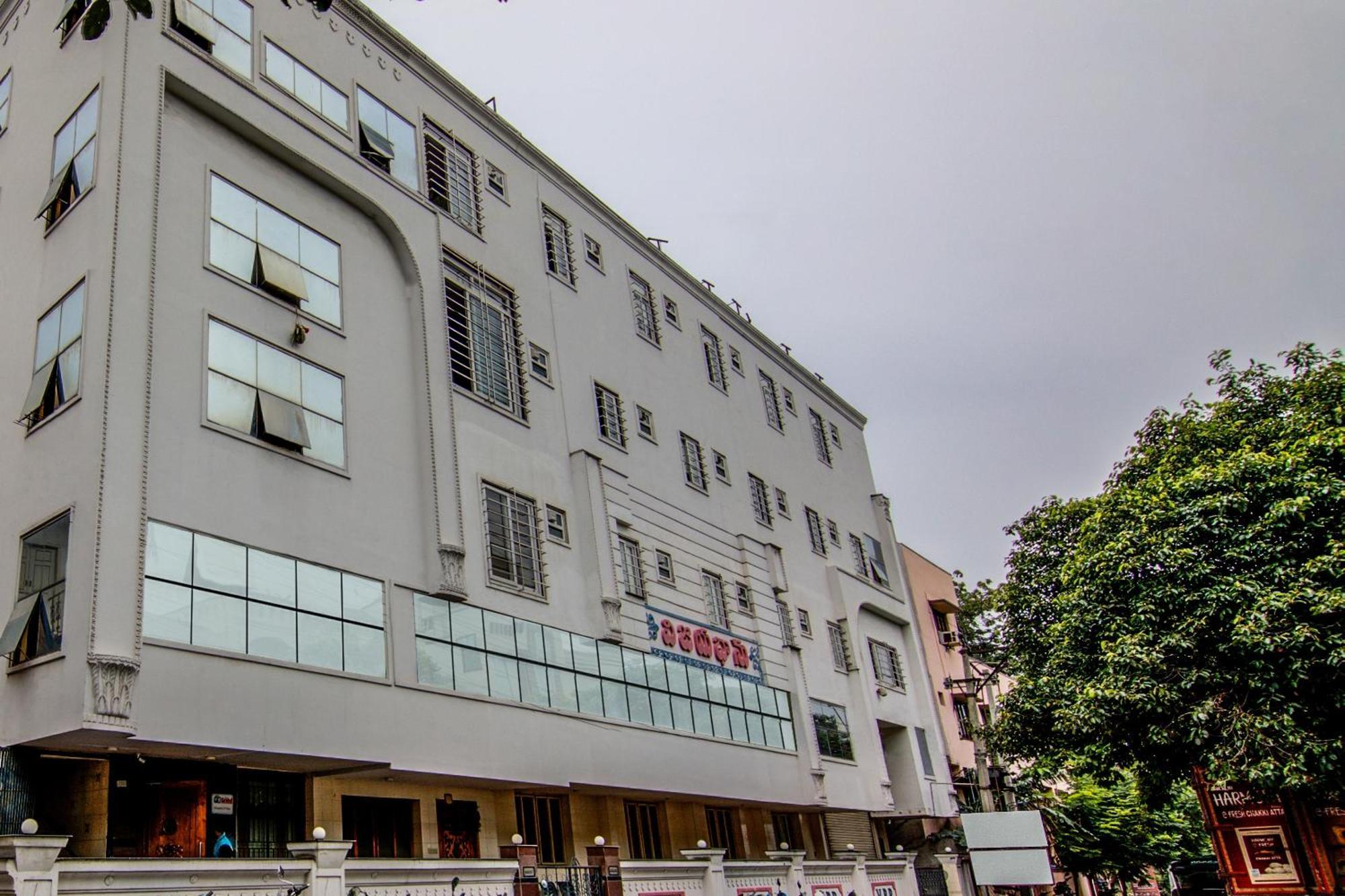 Hotel O Vb Grand Visákhapatnam Kültér fotó